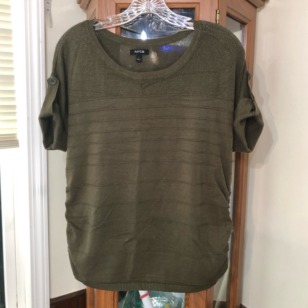 Apt. 9 army green short sleeve top, size large